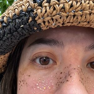 Meet your Posher, Madelyn
